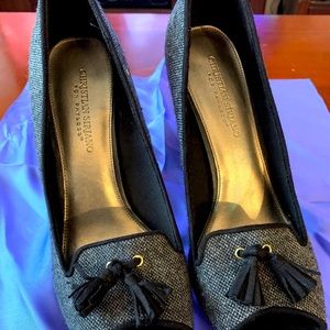 Woven peek a boo platform heels